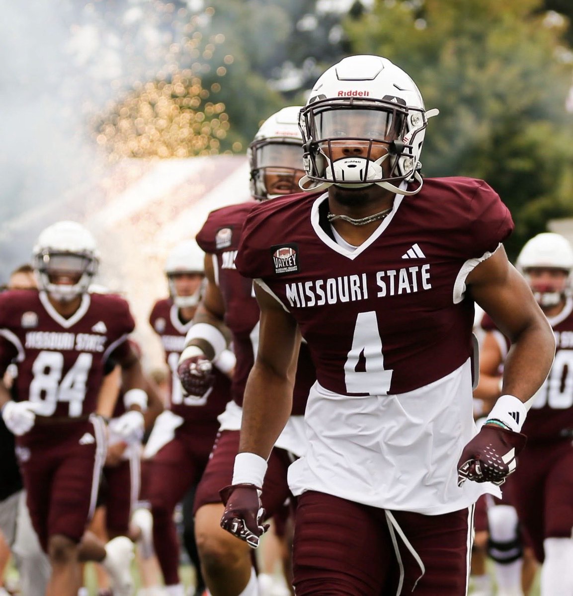 JaydenBradford_'s tweet photo. After a great camp and conversation with @brettkulka  I’m blessed to receive an offer from @MoStateFootball #RecruitTheView @CVMustangsFB @CoachLev2 @CoachNConway @twftraining @TFloss32 @GPowersScout @RivalsHS @247recruiting @On3 @PrepRedzoneTX @sixstarfootball @D1RecruitNation @mahrowkeen @BSublet