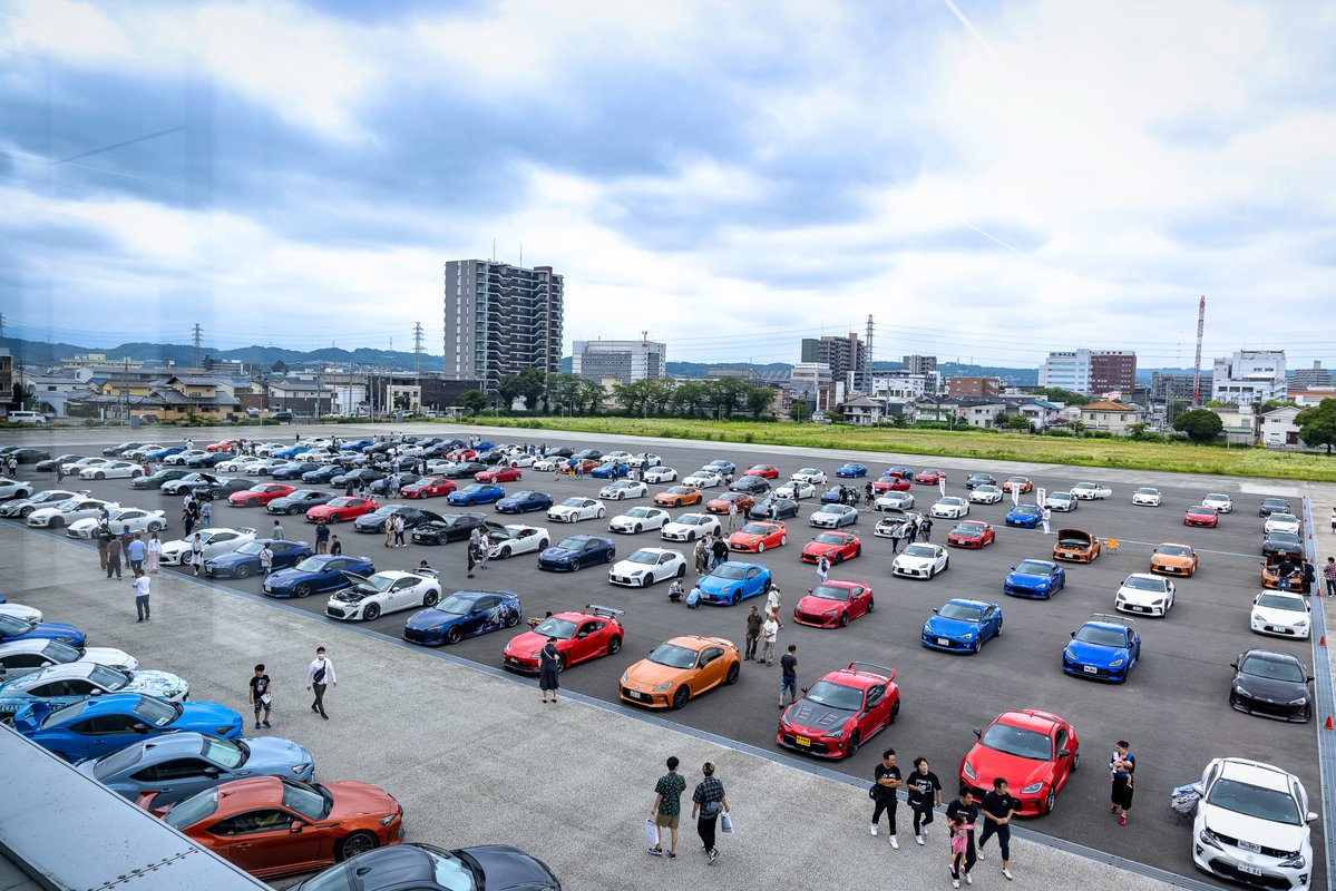 XaCAR39156907's tweet photo. 今年のXaCAR MEETING群馬は、2026年7月11日(土)に開催です。チケット販売は、2026年6月3日（水）10：00スタートです。Aコースは瞬殺の可能性があるので、お早めに。https://t.co/KIpWrBucqj https://t.co/424ZZukwCY