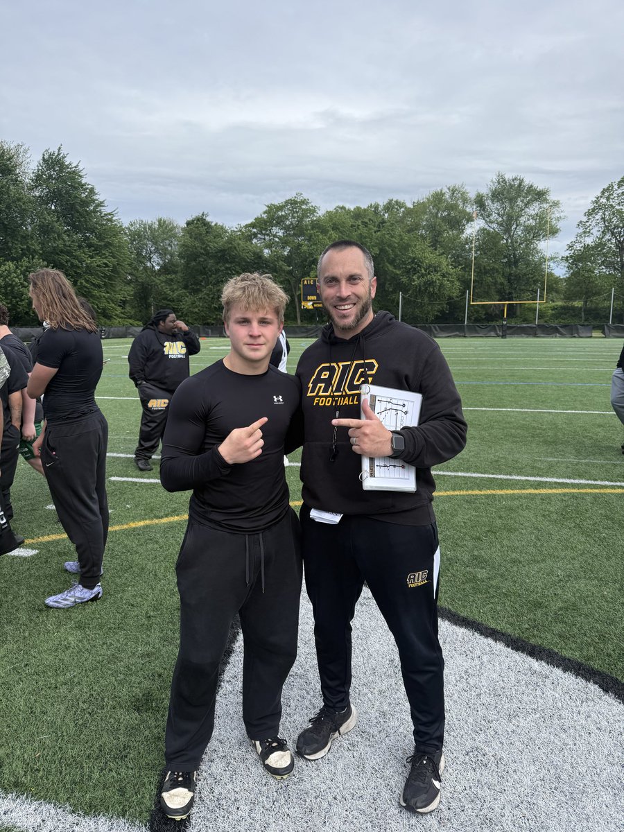 carterbujno's tweet photo. Thank you @CoachChipka for letting me come out and compete at the Yellow Jacket Showcase, I had a great time!
@AICFootball https://t.co/X0Omruu0iR