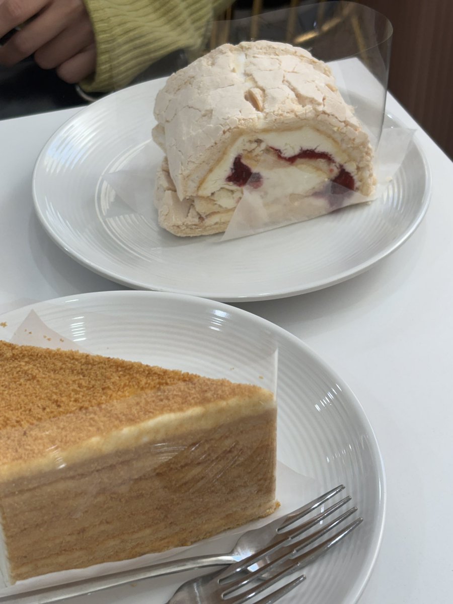 B9oooU's tweet photo. 동대문 중앙아시아거리에서의 하루...(՞⸝⸝› ̫ ‹⸝⸝՞)

몽골밥 먹고 러시아케이크로 후식 때리기 https://t.co/SENDOv81zS