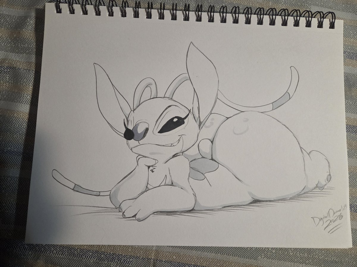DigiDom123's tweet photo. A bit annoyed with this one since one of the markers decided to spill at a critical moment with the one of the eyes. Will probably redo it when im back at my tablet https://t.co/9Qk1LuCvcl