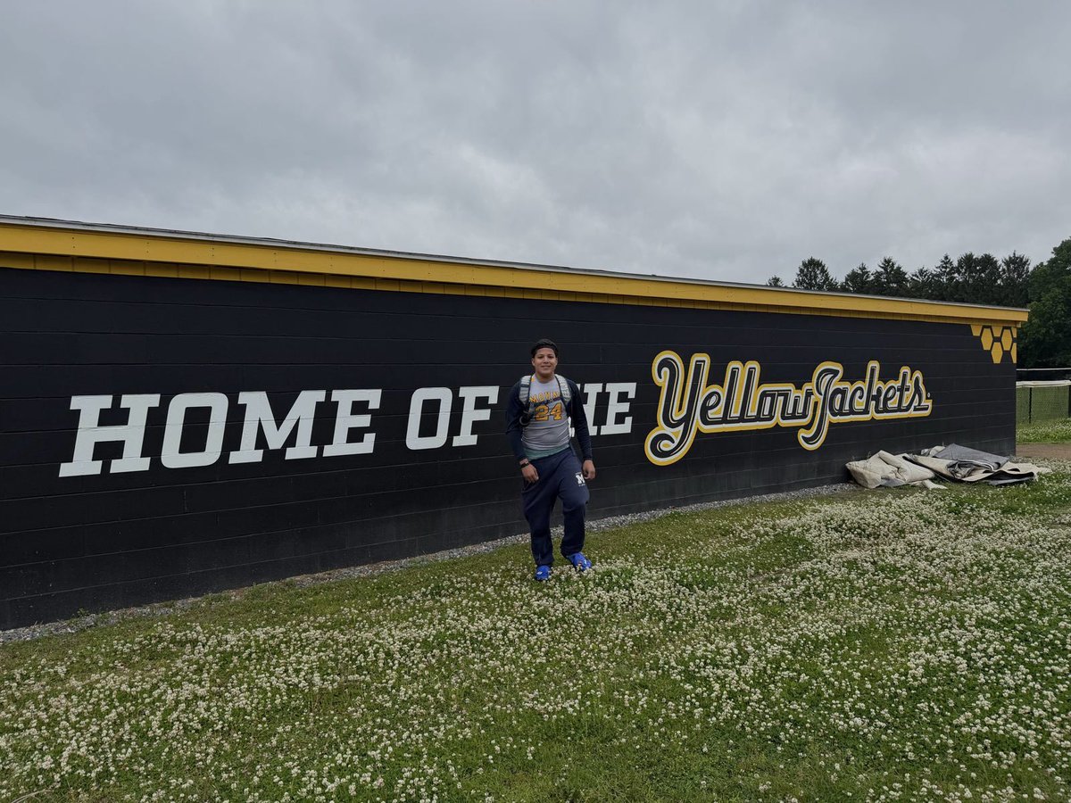 SelfMadeJayM_'s tweet photo. Thank You @AICFootball For Hosting The Yellow Jacket Showcase.

Amazing Experience Learning From The All The Coaches Appreciate All The Feedback & Words Of Wisdom @CoachWollman52 @Coach_MPrice @CoachAjLocke @CoachMikeBlock

Looking Forward To Future Events, Good Luck On Your Upcoming Season! 🐝

#YellowJacketShowcase #AICFootball #defendthehive🐝 #NE10