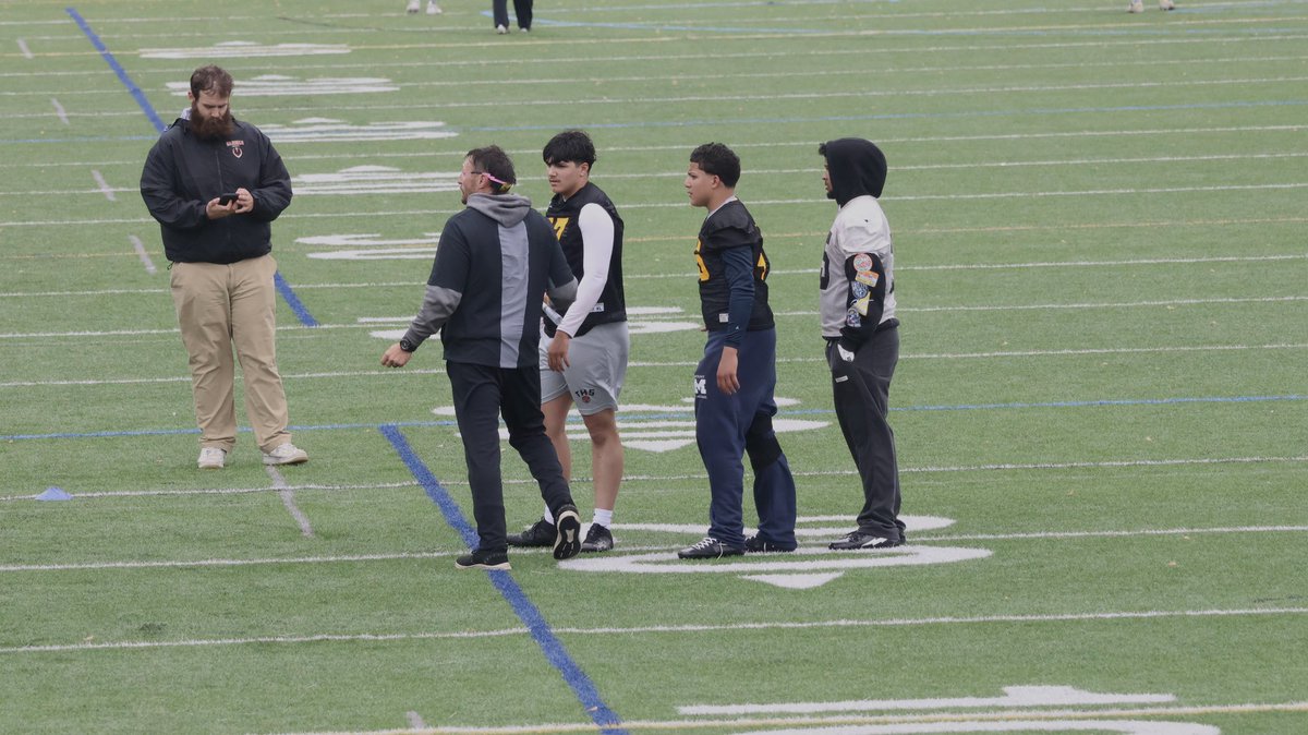 SelfMadeJayM_'s tweet photo. Thank You @AICFootball For Hosting The Yellow Jacket Showcase.

Amazing Experience Learning From The All The Coaches Appreciate All The Feedback & Words Of Wisdom @CoachWollman52 @Coach_MPrice @CoachAjLocke @CoachMikeBlock

Looking Forward To Future Events, Good Luck On Your Upcoming Season! 🐝

#YellowJacketShowcase #AICFootball #defendthehive🐝 #NE10