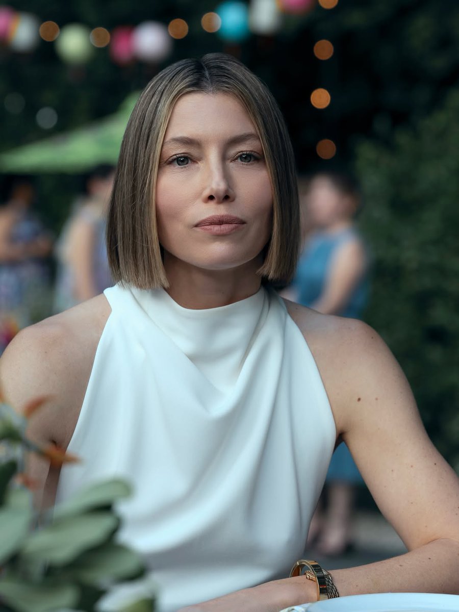 actresscwens's tweet photo. Jessica Biel looks effortlessly chic and sophisticated, showcasing understated elegance and timeless beauty with her sleek style and confident presence. 
#JessicaBiel #ElegantBeauty #EffortlessGlamour #TimelessStyle #HollywoodElegance https://t.co/Xm7SIYKbQd