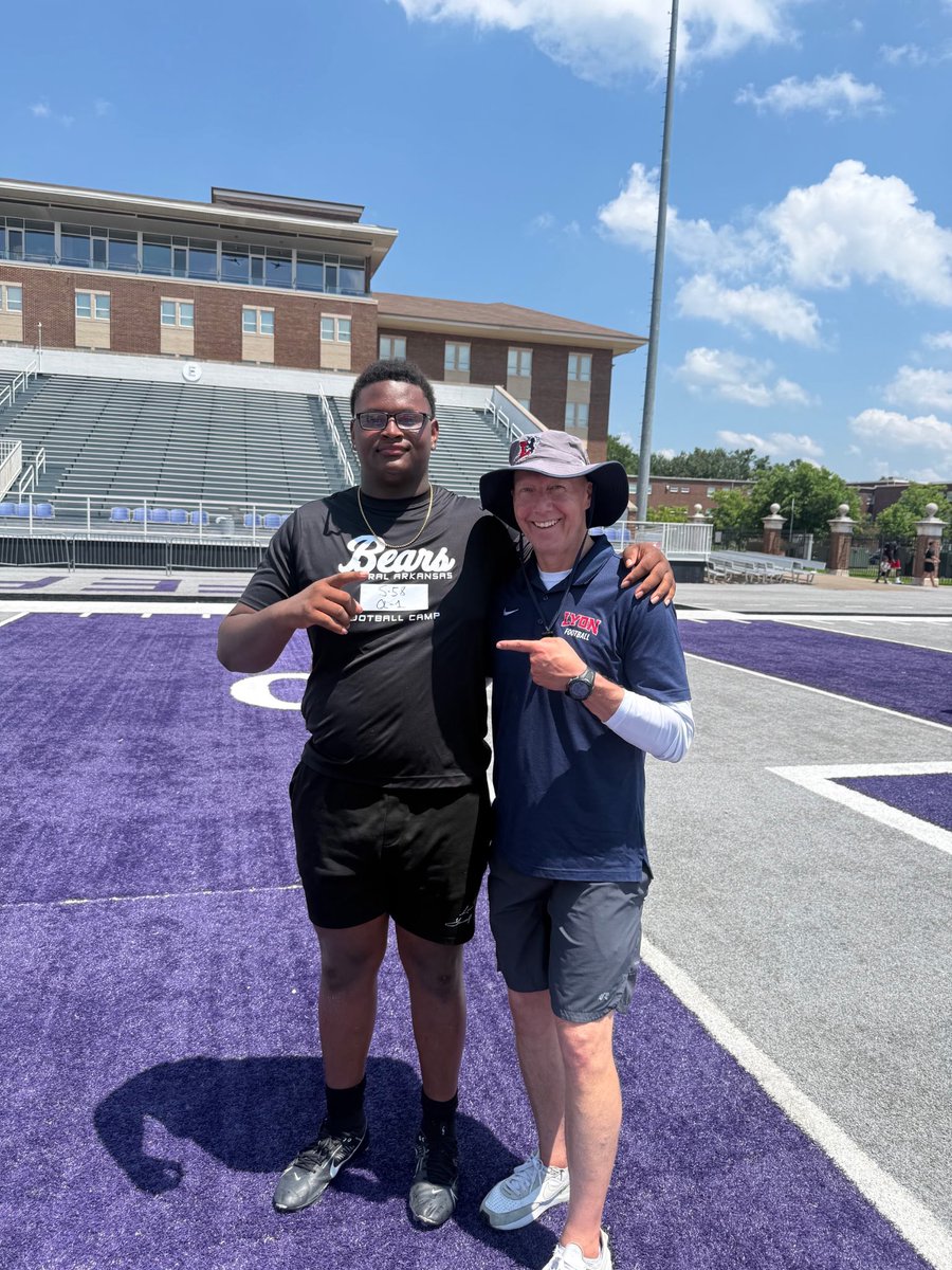 AndrEwJohns0n51's tweet photo. After a good camp at @UCA_Football and a even better talk with @CoachLawhorn and @LyonHBC I am blessed to receive a offer from @LyonCollegeFB https://t.co/nmq9hz7h7A