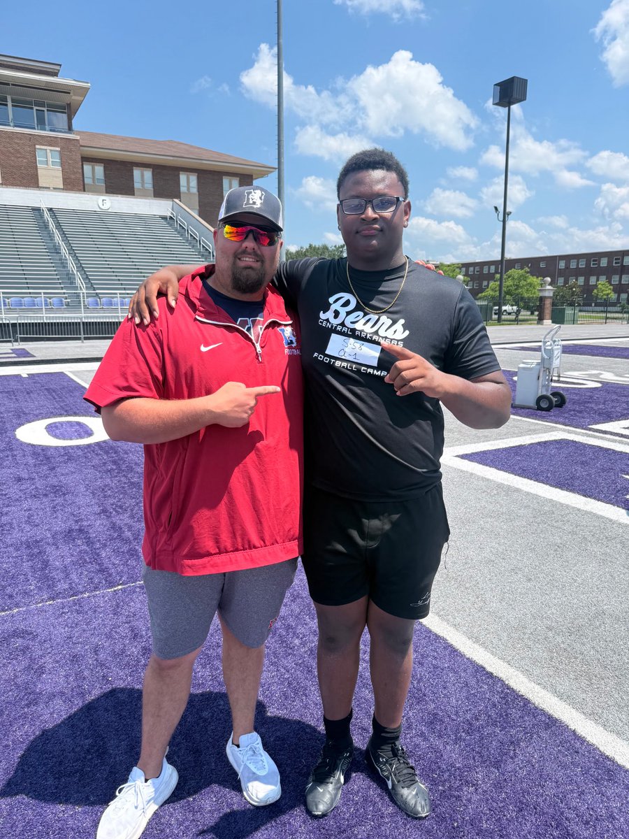 AndrEwJohns0n51's tweet photo. After a good camp at @UCA_Football and a even better talk with @CoachLawhorn and @LyonHBC I am blessed to receive a offer from @LyonCollegeFB https://t.co/nmq9hz7h7A