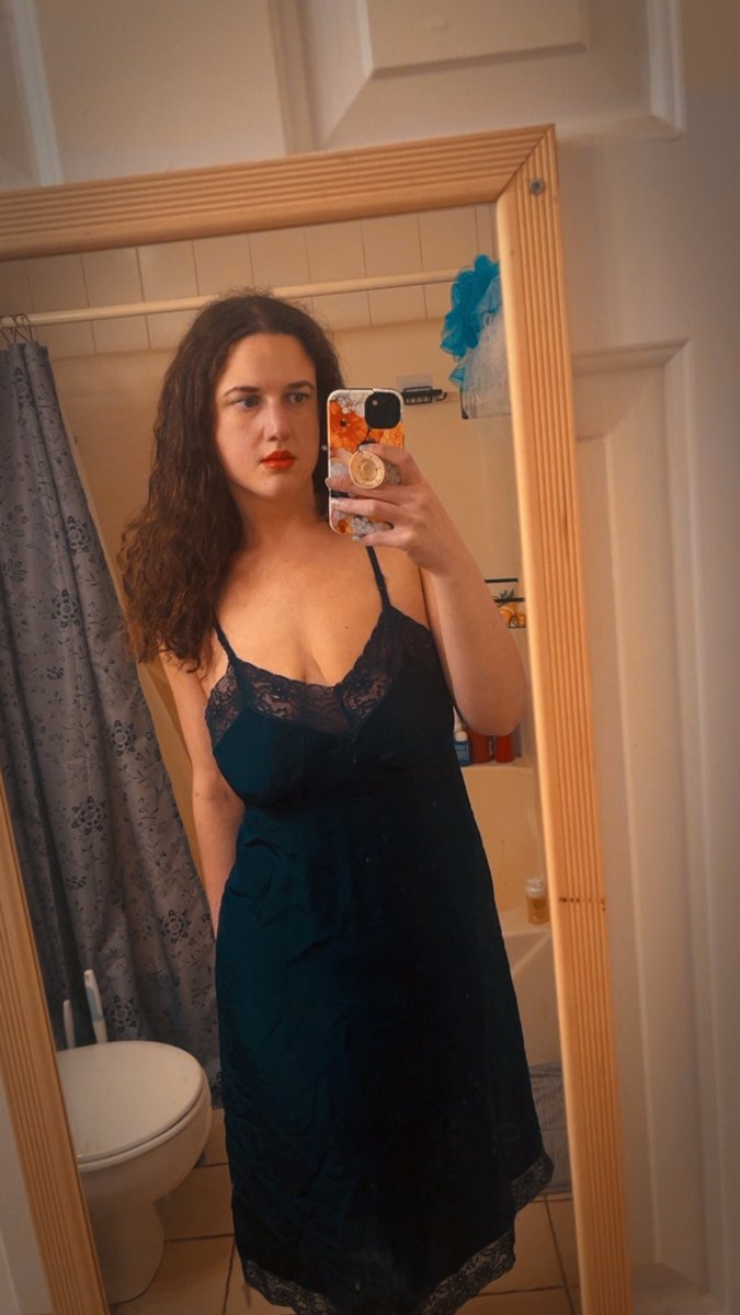 BreadPudding315's tweet photo. I 🩷my fun new dress #mynewdress https://t.co/sfA9Ev8ECU