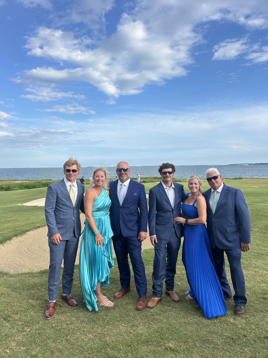 cahalys's tweet photo. Dear friends of our owner Craig Cahaly,  enjoy a weekend wedding at the beach. 

Thanks for your business guys! https://t.co/SQVc7S0tNR