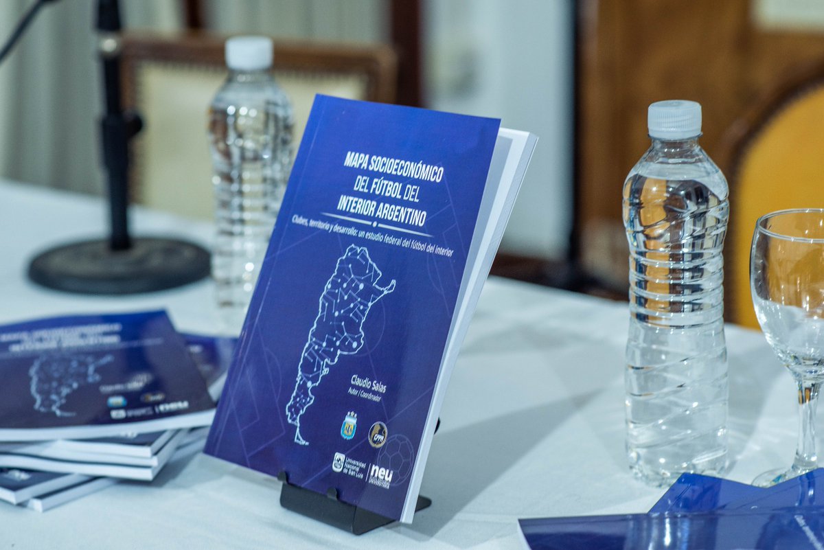 EchevarriaMariJ's tweet photo. En la flamante delegación de Salto [Bs As] se realizó una nueva presentación del Mapa Socioeconómico del Fútbol del Interior del Pais y mostró datos q no dejan de sorprender:
"Desde el punto de vista económico, los resultados obtenidos confirman que el fútbol del interior representa un sector de magnitud significativa, con un Producto Bruto Nominal estimado en aproximadamente $ 290.000 millones anuales, cifra que —por su carácter conservador— subestima el impacto total al no incluir ingresos extraordinarios ni efectos indirectos
El fútbol es una gran industria que genera y mueve recursos pero ademas cumple un rol social imposible de reemplazar."
Universidad Nacional de San Luis. Relevamiento solicitado por el Consejo Federal a cargo de @TovigginoPablo