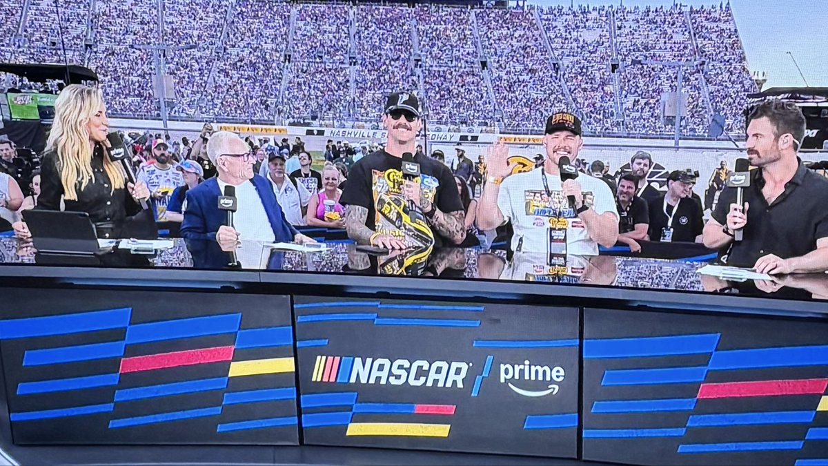 CrashGladys's tweet photo. Come on, man! Who is producing the #NASCAR races on Prime? @markmartin deserves more respect… how the eff do you not have a taller chair for him? This looks awful! 🤦‍♀️ #SorryMark https://t.co/Sd3tA2n3mJ