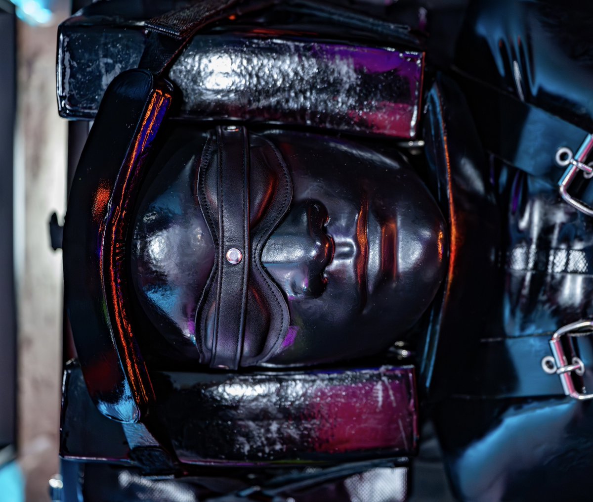 ToyShiny's tweet photo. No thoughts, no feelings, no sensations…only DRONE

🤖: @Nex1068 
🎭: @Rubberforfun / @forfunbangkok https://t.co/Z63PQy6kG1