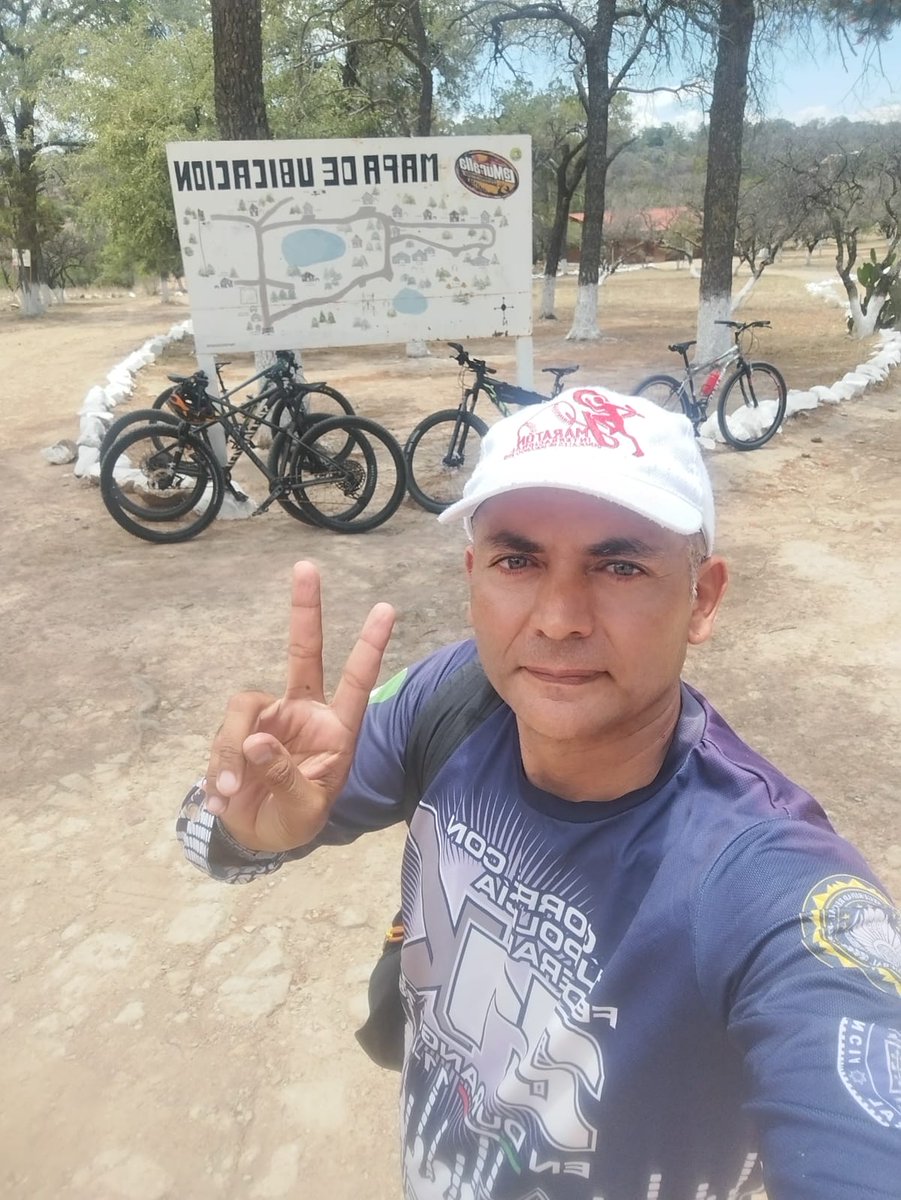 Angel0230's tweet photo. "La Muralla" Entrenamiento. @Mauris2008 @Glacue64 @aida_tabla @RicardoMch10 @nancy87308254 @cesar_jcsar123 @Luzzciernaga @pausotelos @PauletteAguill1 @ManicomioRunner @elejsalas @yessy11469381 @susy1902 @LeslieOliveros4 @carina_cantu @Mauris2008 @Jackie86521 @SamanthaAguero0 https://t.co/r0JVfTWBfo