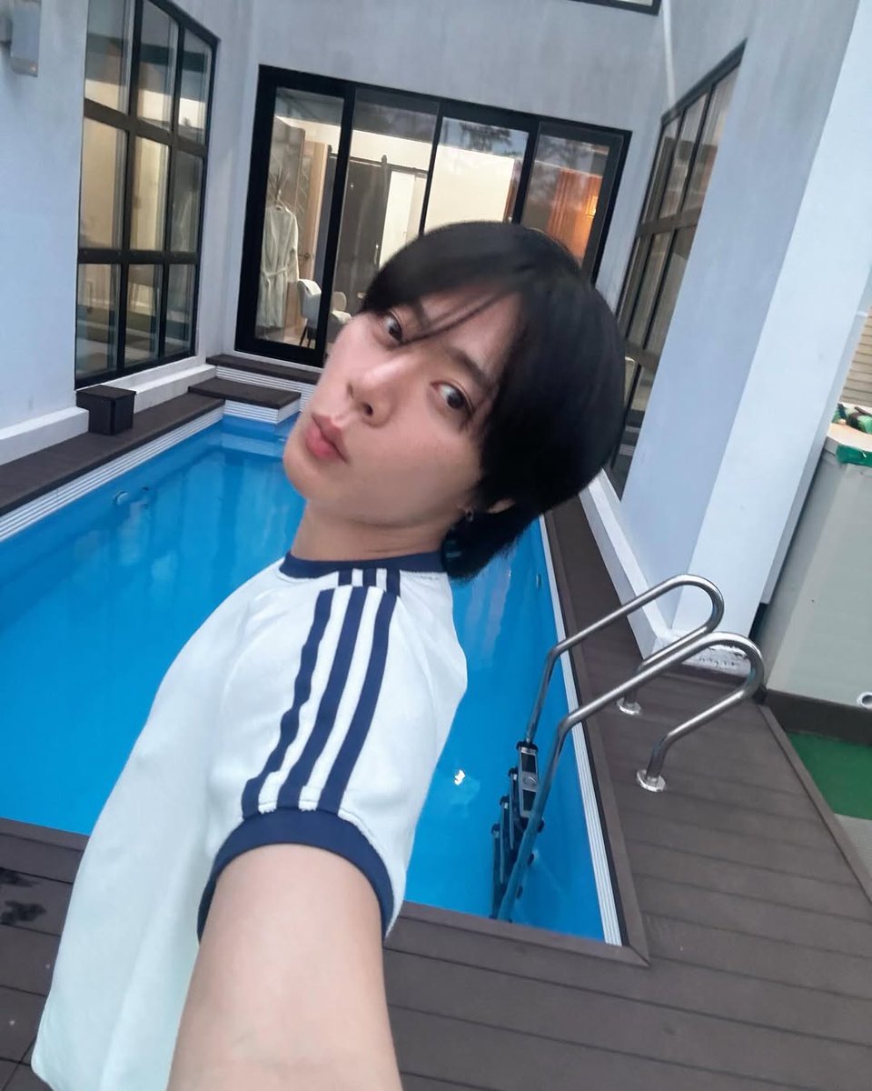mippack's tweet photo. 다시봐도 넘 이쁜 키링.. 
요즘은 아디다스 현미니로 달고다니는데 귀여워서 워리스톤마냥 맨날 쓰담쓰담함😔😔
@DDagu_o3o 너무 이쁜 현민이 그림 감사합니다... https://t.co/1ifBpDrmMv