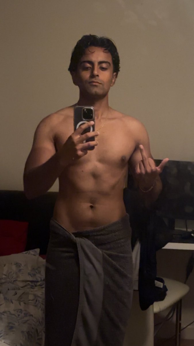 AlphaGodVini's tweet photo. Serve this body with your hard earned cash and quick 💸😈 #findom https://t.co/9EJOABgGNP