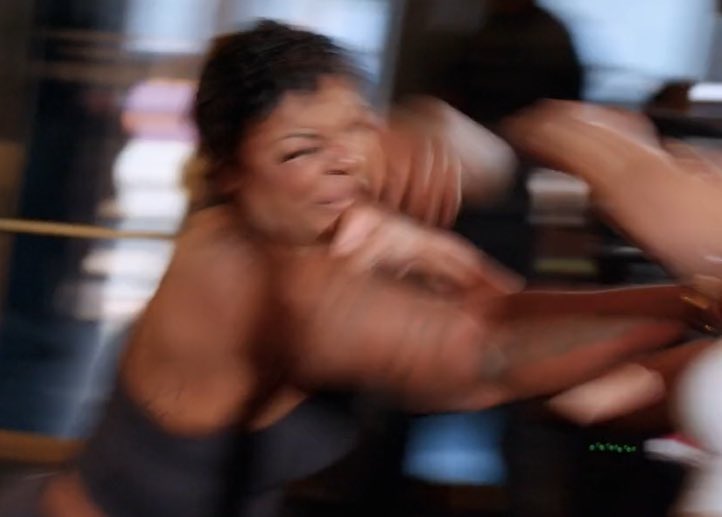 Lexiiii2xy's tweet photo. FACE SHOTS! FACE SHOTS!! Ahahaha 🤣🫵🏾 #baddiesusachapter2 #Baddiesusa https://t.co/dOsUY3jomY