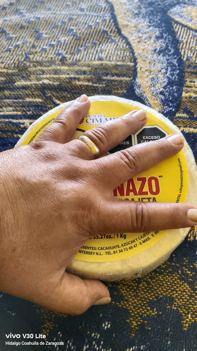 rojasvp's tweet photo. Que ricura me trajeron de Delicias Chihuahua, un mazapanzote de kilo 🤤🤤🤤 https://t.co/2zj3bTmtWh