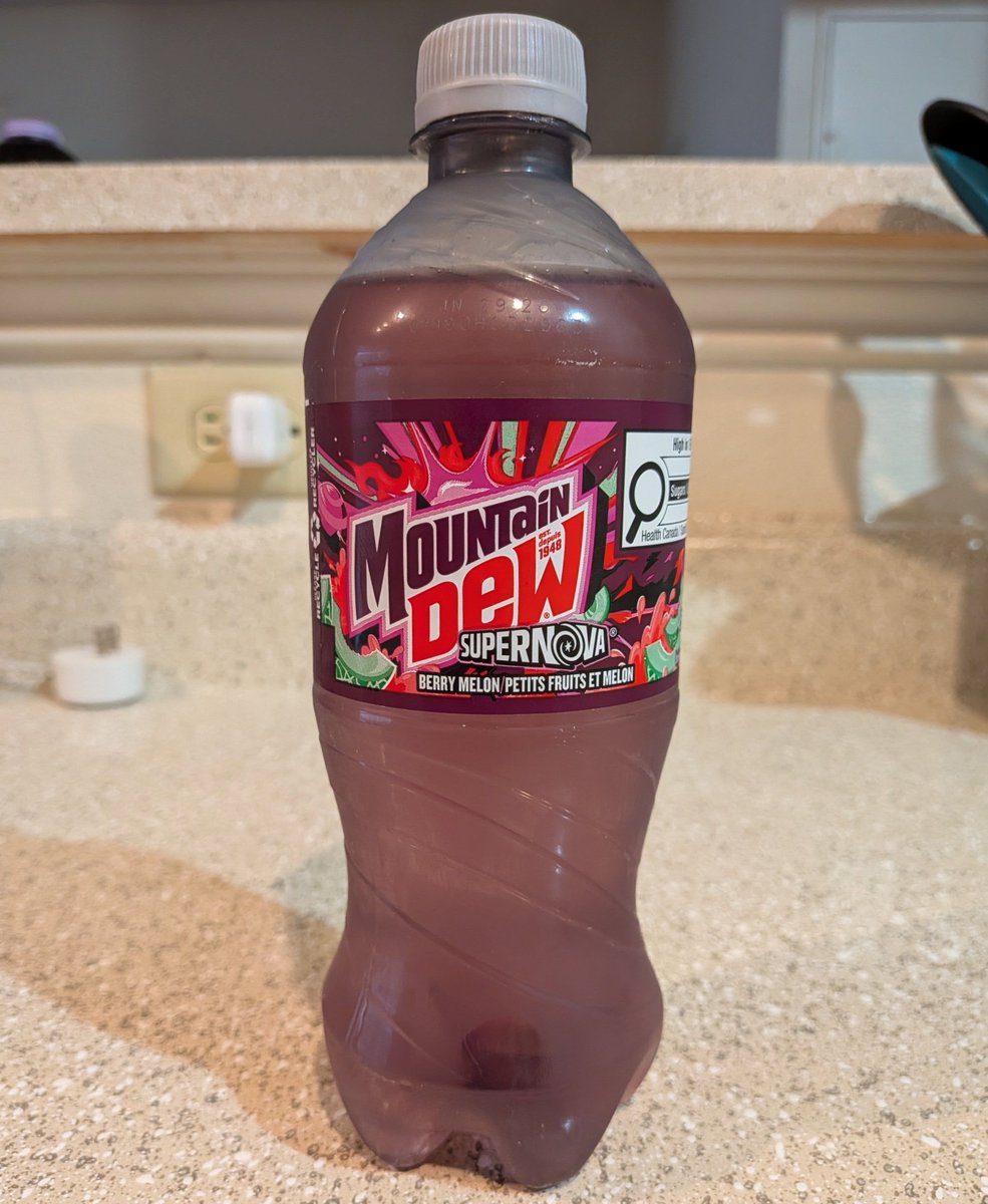 Nacitrex's tweet photo. Got a Canadian flavor https://t.co/06DxKIEMWf