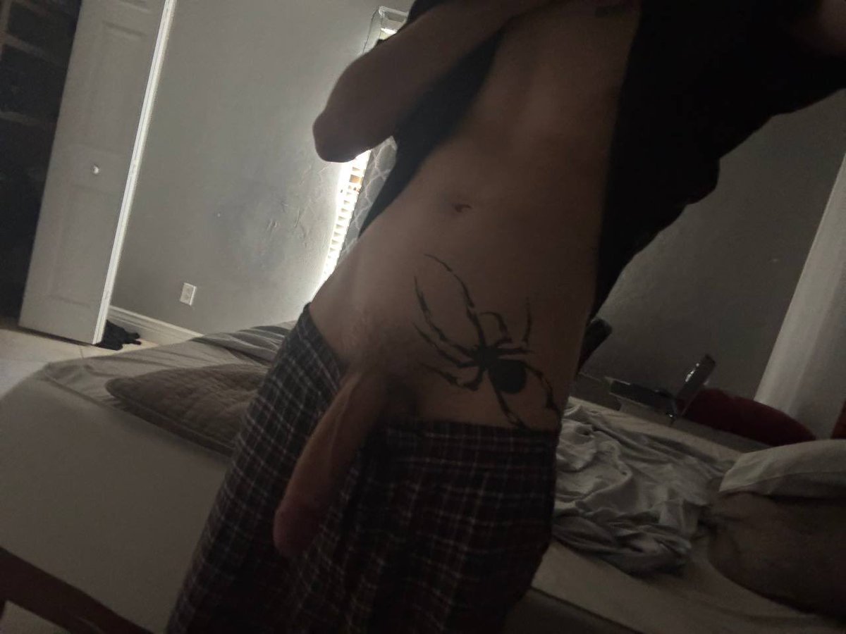 despr15188's tweet photo. @itselitagrey 1 chance 🤧🤧 https://t.co/F67v6OnHJJ