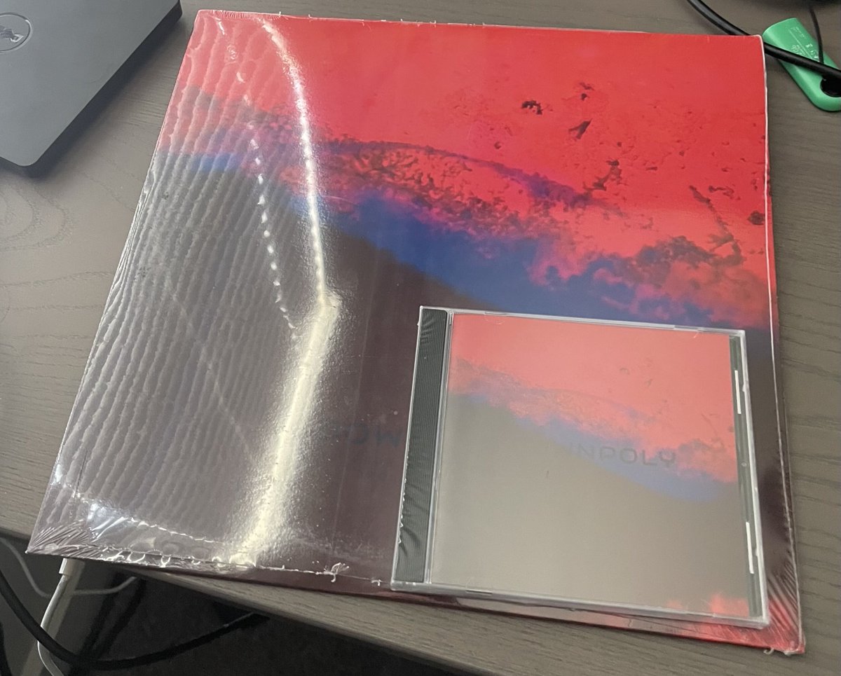MacSourcePorts's tweet photo. I am the person who goes to #vcfsw 2026 and buys records and magazines. #downpoly #computesgazette https://t.co/XHHV0FxoD7