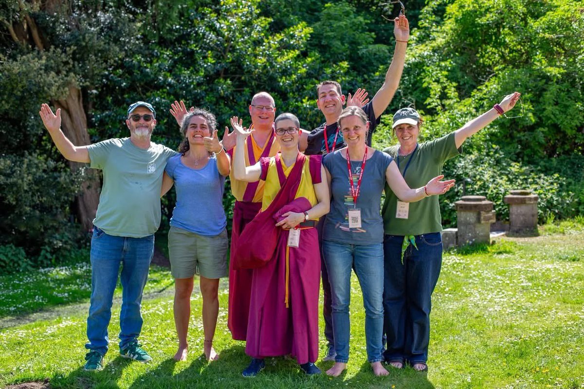 KMC_DC's tweet photo. DAY 6 ~ DESTINATION COMPASSION
Gen-la Sangden skillfully reminds us of  Geshe-la’s very good advice- Through our view, our friends and family can be like treasure for us, enabling us to develop a wealth of love and compassion.

  Find more in https://t.co/dTCSaxbIDB https://t.co/qtVqq6D9CL
