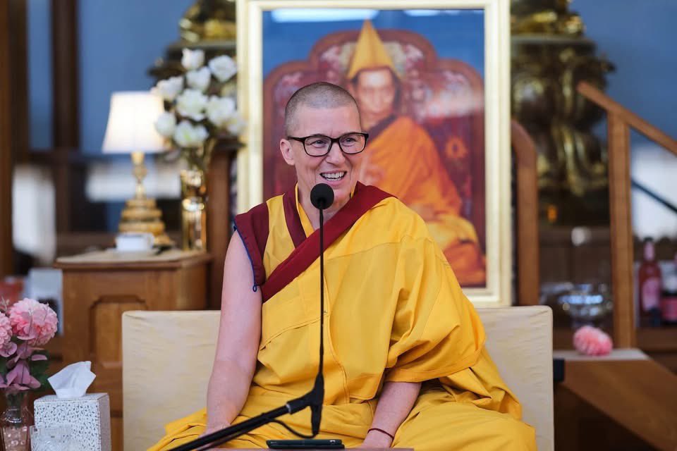 KMC_DC's tweet photo. DAY 6 ~ DESTINATION COMPASSION
Gen-la Sangden skillfully reminds us of  Geshe-la’s very good advice- Through our view, our friends and family can be like treasure for us, enabling us to develop a wealth of love and compassion.

  Find more in https://t.co/dTCSaxbIDB https://t.co/qtVqq6D9CL
