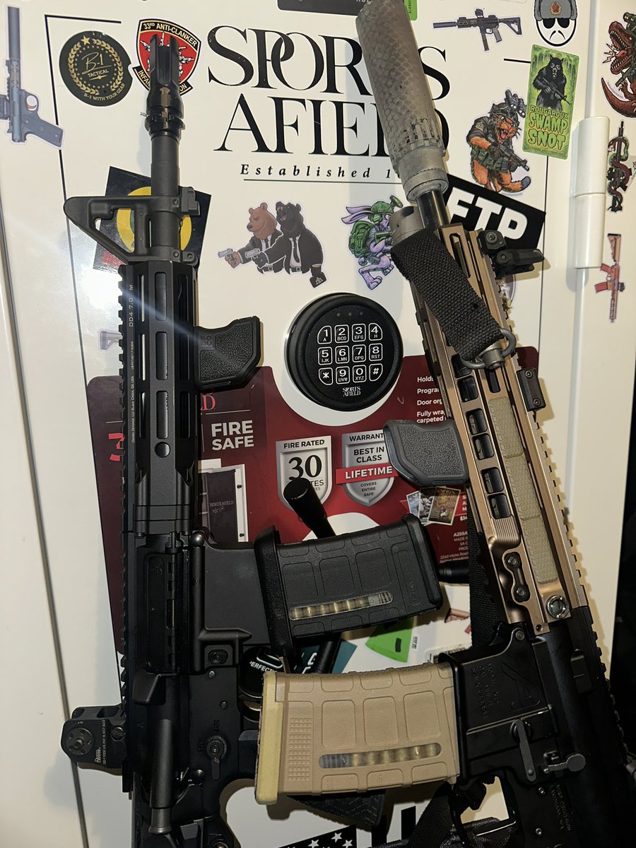 Tacticaljavi999's tweet photo. Best mags💯🔥🔥🔥 #Windowed #Pmags #FDE #556Nato #DanielDefense #Geissele #BCM #Radian #Suppressed #AeroPrecision #ARP #Ar15 https://t.co/MFIEfUKJoU