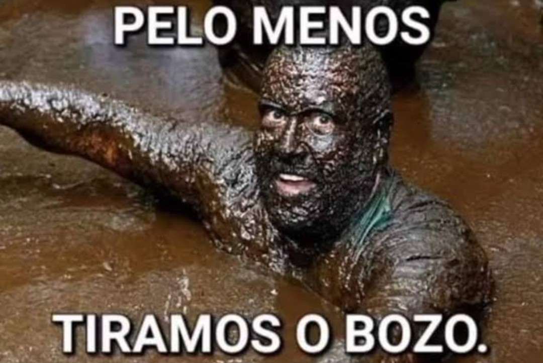 wmsilva166326's tweet photo. @BlogdoNoblat Vocês pensam na família Bolsonaro 24h por dia. https://t.co/h1Bqp55rYB