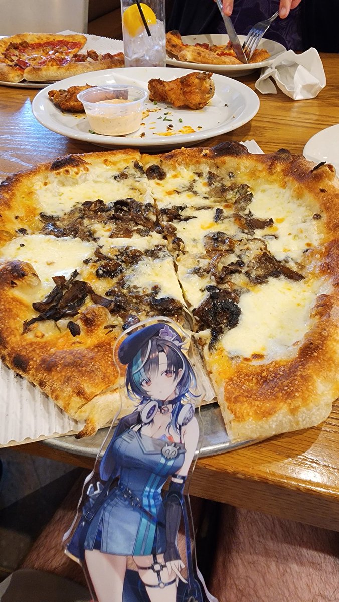 SharpStevengg's tweet photo. グランドプール #みてやちはや https://t.co/Cha05ZZjN0
