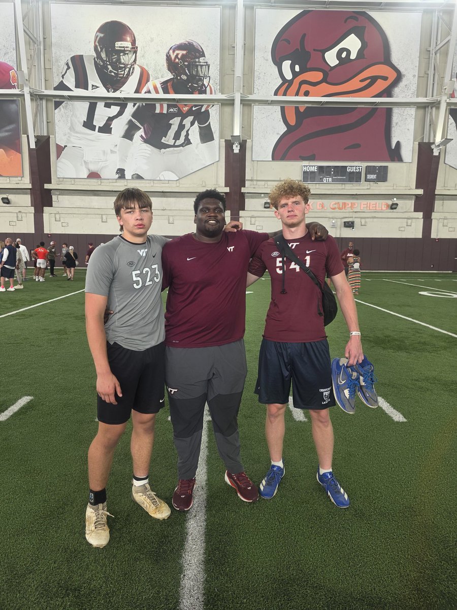 WillMurrell54's tweet photo. Had a great camp today! Immensely Grateful to everyone who made this opportunity to compete. Looking to become 1% better every day! @coachjfranklin @CoachCongo54 @HokiesFB https://t.co/FF9fnI7dQb