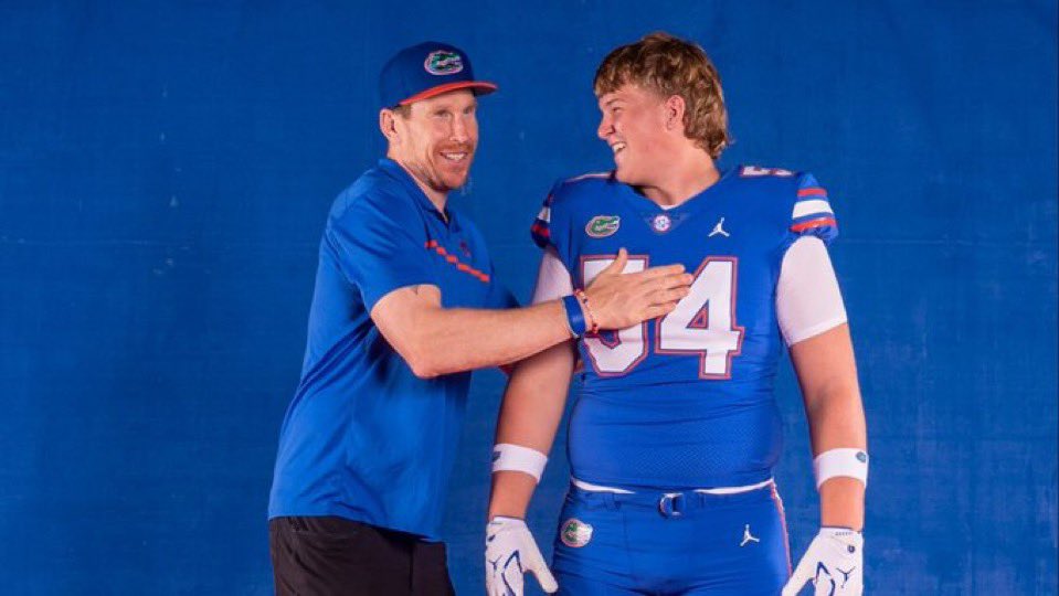 Corey_Bender's tweet photo. “I had my meeting with coach Sumrall and was like, ‘Man, I wouldn’t want to be any other spot. This is my spot and I’m glad I committed.’ That was the moment where I thought it was 100 percent and there’s no going back.” 🔥🐊

INTEL: https://t.co/7b7KBY9D1R (On3+) https://t.co/gRFJtF4HSq