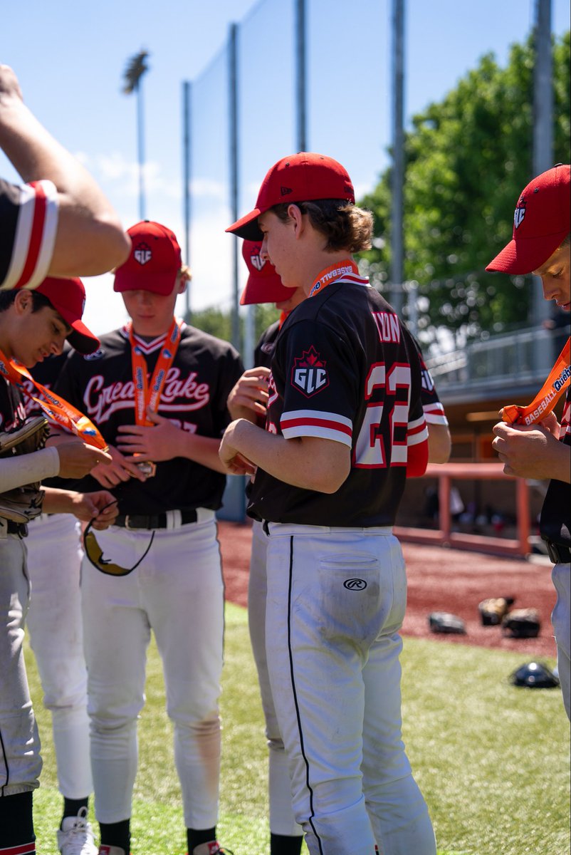 GLCanadians's tweet photo. 🏆 NOUS SOMMES LES CHAMPIONS 🏆

GLC 15s win the Tournoi @ABCacademie in Montreal, QC this weekend.  #GLC🍁 https://t.co/isxEkHOeNi