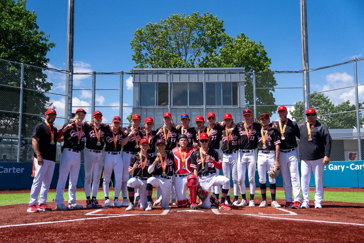 GLCanadians's tweet photo. 🏆 NOUS SOMMES LES CHAMPIONS 🏆

GLC 15s win the Tournoi @ABCacademie in Montreal, QC this weekend.  #GLC🍁 https://t.co/isxEkHOeNi