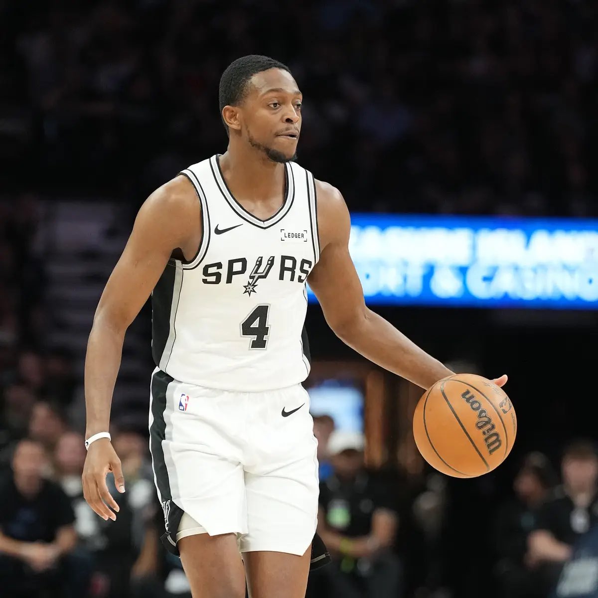 RTNBA's tweet photo. Sacramento has watched Luka Doncic, Tyrese Haliburton, De’Aaron Fox and Mike Brown all reach the NBA Finals within the last two years 😭

They passed on Luka, traded Hali, fired Mike Brown and moved Fox.

All they got in return was one first-round exit in 2023.

Sorry Kings fans. 😞