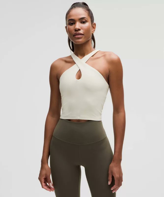 PrincessValC's tweet photo. Supportive tops with built in bras. Racerbacks are the best and I need thick straps. Not too low cut or my boobs will straight up fall out when I bend down. https://t.co/IAqhk6U8X2