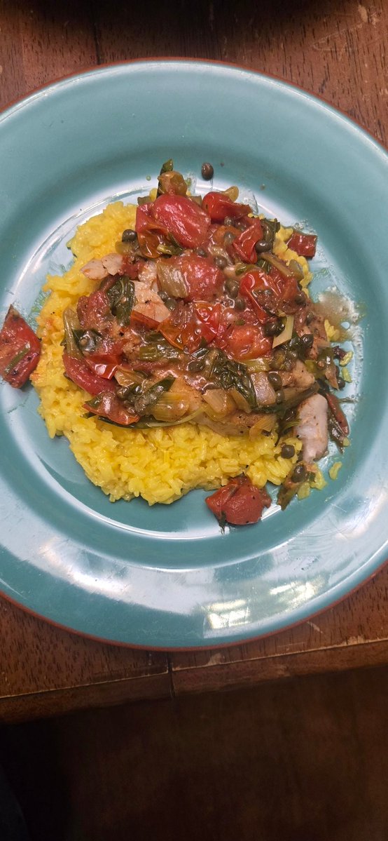 VolFan194's tweet photo. Just because we are home from the coast for a few weeks, it doesn't mean we can't eat like we are there. 
Pan Seared Red Grouper in Tomato Basil Sauce served on a Bed of Yellow Saffron Rice. https://t.co/njmVpTqxUW
