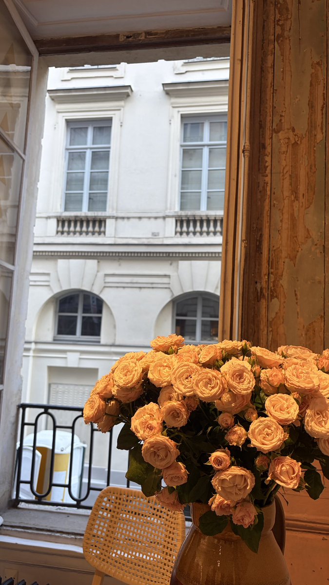 noufg_'s tweet photo. Paris🤍 https://t.co/5LJSMpTvD8