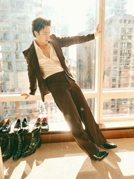 hudsonwupdates's tweet photo. More photos of Hudson Williams before the Canadian Screen Awards!

 (via by.aikaflores) https://t.co/Qo1HRhkT2I