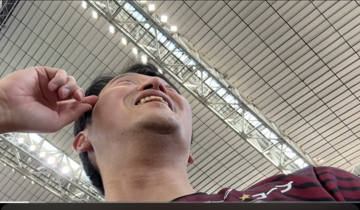 yep's tweet photo. エアーメガネ
#斎藤元彦
#さいとう元彦
https://t.co/DpE4IS5AaF https://t.co/zSaxZ7N4JO