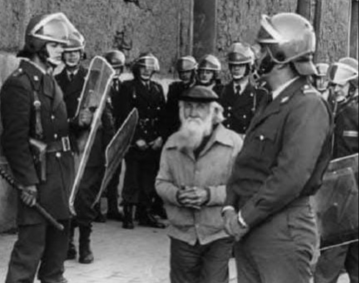 SergioGrezToso's tweet photo. El 31 de mayo de 1990 falleció el gran dirigente social Clotario Blest, defensor acérrimo de la independencia de clase de los trabajadores.
¡Honor y gloria a su memoria! https://t.co/EWmEhcFUnY