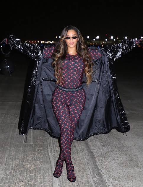 macxxcv's tweet photo. @chrispoohh Okay divaaa ateeee af as fuck giving us Beyonce https://t.co/peqG2HtApv