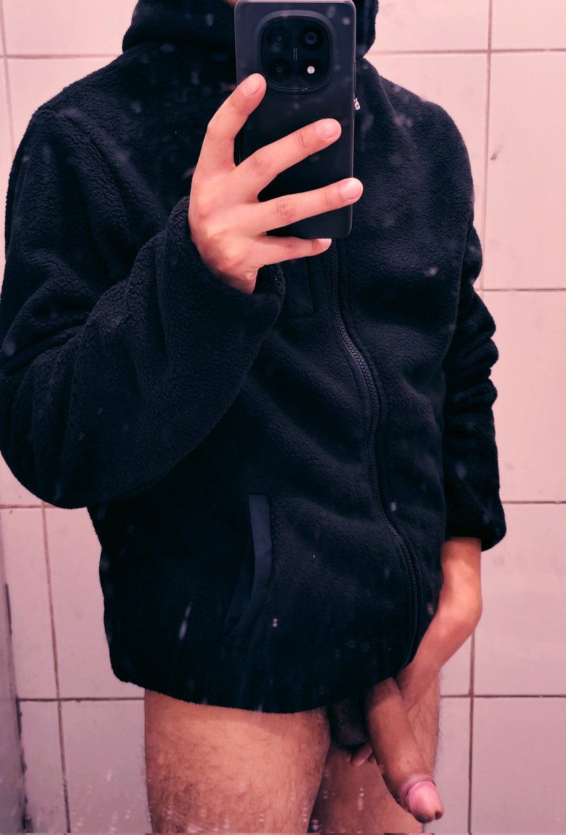 hidracock's tweet photo. Pichula pa vocé ✌🏻🔥 

#gaychile #gaystgo #gayboy #dick #cock https://t.co/vzgeF7gb91