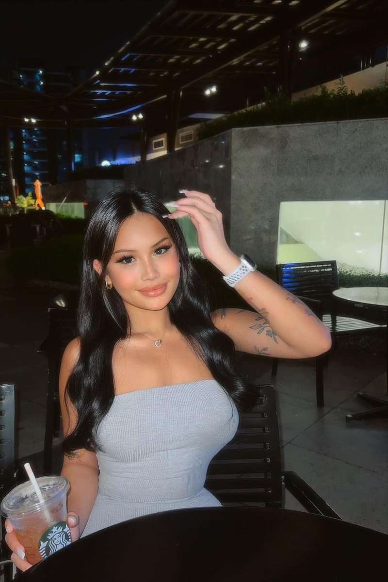 Roman5638's tweet photo. Would you like to take me out on a date 🌹🙈🥵 https://t.co/8i60Os6ksh