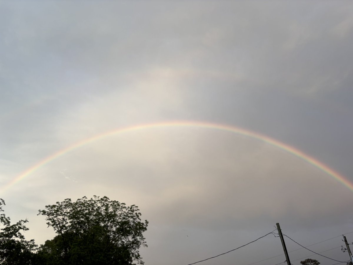 britttg_94's tweet photo. Gorgeous views in Atmore this evening. 🌈😍 

@NWSMobile @spann @AlabamaWXNet @rzweather @KNBHwx @ThomasGeboyWX @WKRGEd @textamet #ALwx https://t.co/6uNWg6MAdk