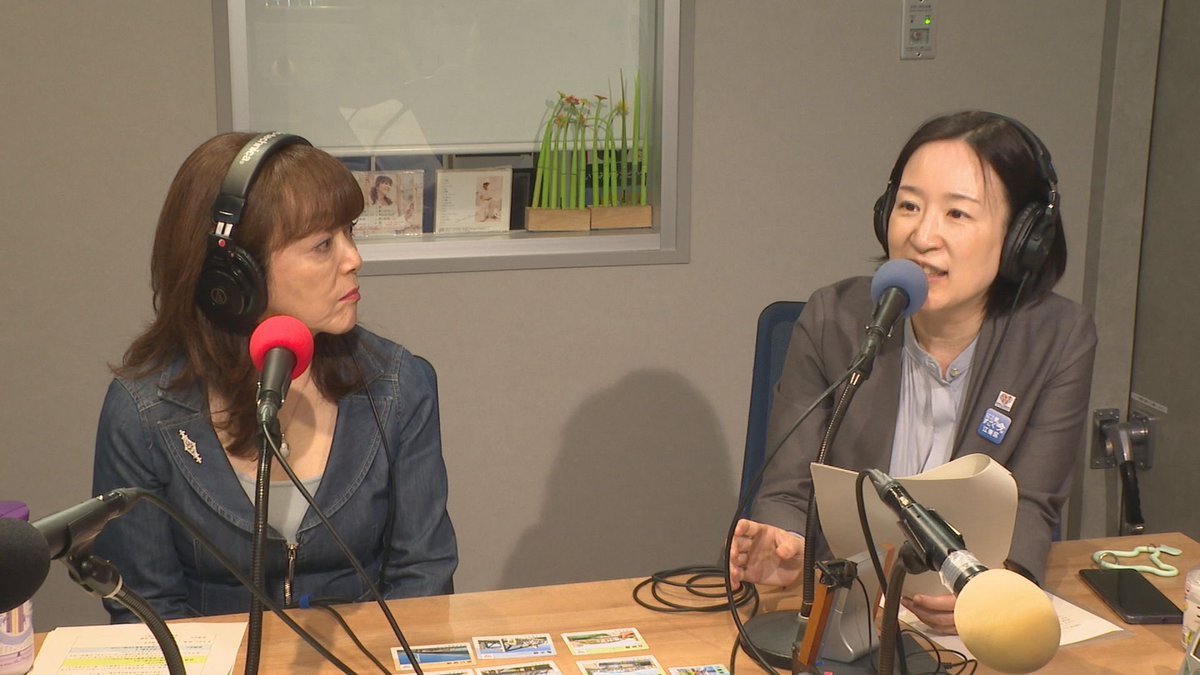 BAYNET_PR's tweet photo. 5/31(日)からの『江東ワイドスクエア』では
•#岩崎宏美 さんと区長がラジオで特別対談
・みんなでまちをきれいにする運動：春の一斉清掃
・亀戸エリアプラットホーム全体会
・江東区議会からのお知らせ
などをご紹介！
 【放送予定】
 5/31(日)～6/6(土)
11ch  9:00・12:00・15:00・19:00
#江東区 https://t.co/kMMjlILHZB