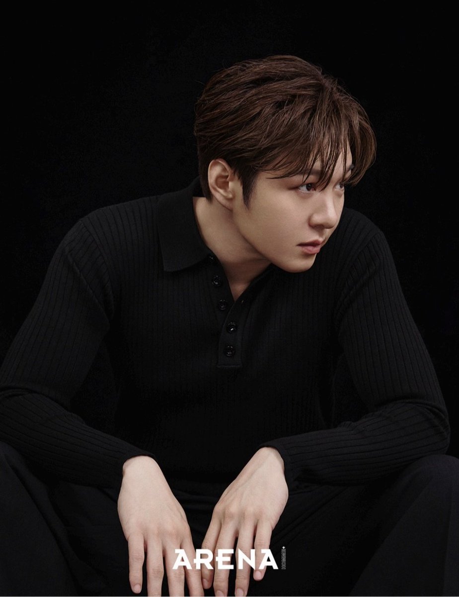 jiwon_bd's tweet photo. 대축 영상 보다가 장발 잘어울린다>배우해도 되겠어>설마 그래서 머리 기르나>어머 그럼 드라마에서 볼수있는건가>짝사랑하는 순정남 케릭 보고싶다>아니야 뭔가 차갑고 사연있는 케릭이 좋겠어>코믹 액션도 좋은데😎 무한 망상으로 드라마 영화 찍고있는중 https://t.co/TBps853iAk