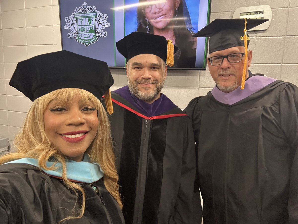 LaTracyHarris's tweet photo. 🎉Westfield Mustangs, Class of 2026: you did it! Celebrate every memory and chase every opportunity ahead. The world is yours. #WestfieldGrad #ClassOf2026 @SpringISD @whsmustangs @SISD_Supe https://t.co/i5k8BNwWQS