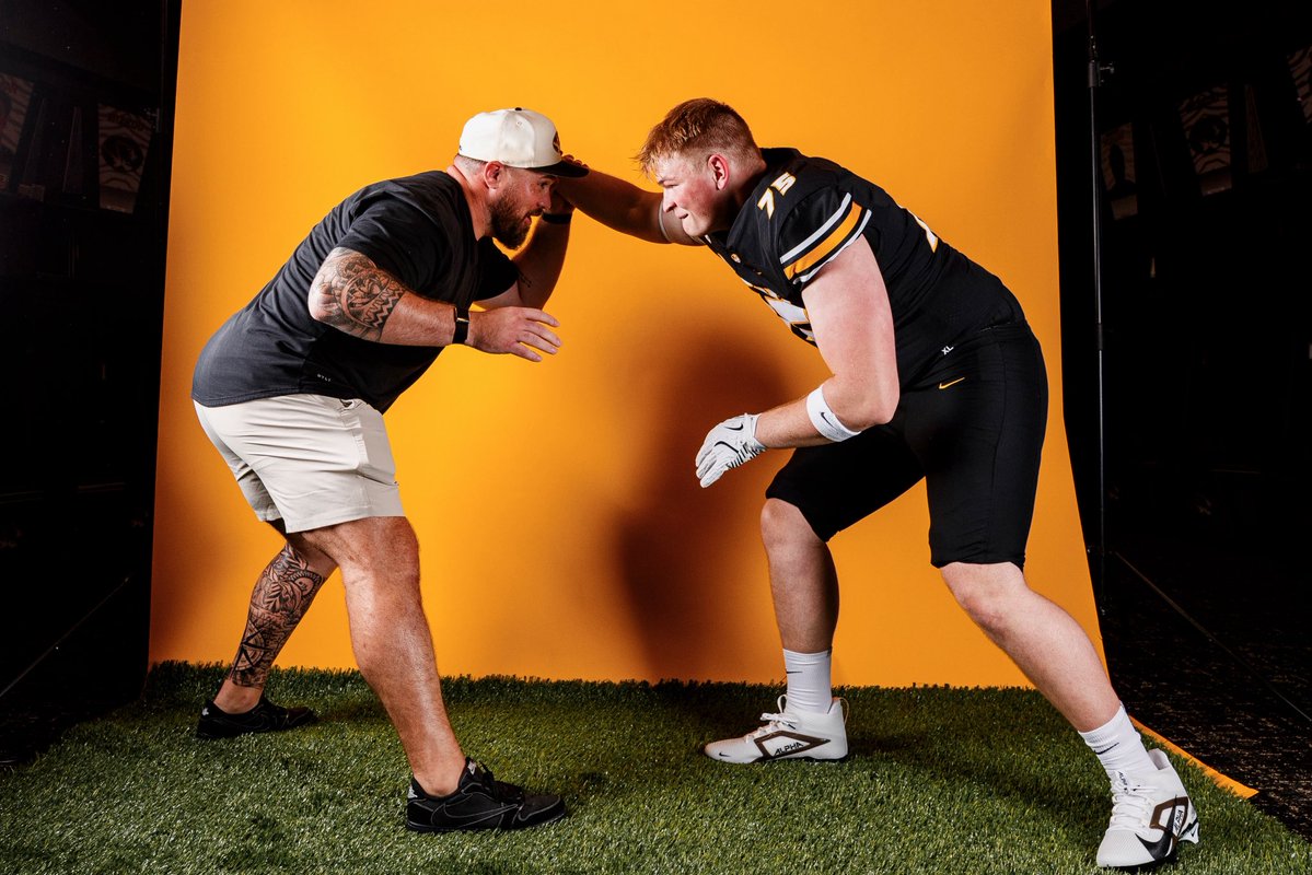 thevandalorian's tweet photo. More of Kyler Kuhn and Evan Boehm during the offensive lineman's official visit to #Mizzou: https://t.co/ahyqXws6YV https://t.co/lEqg7RcwqV