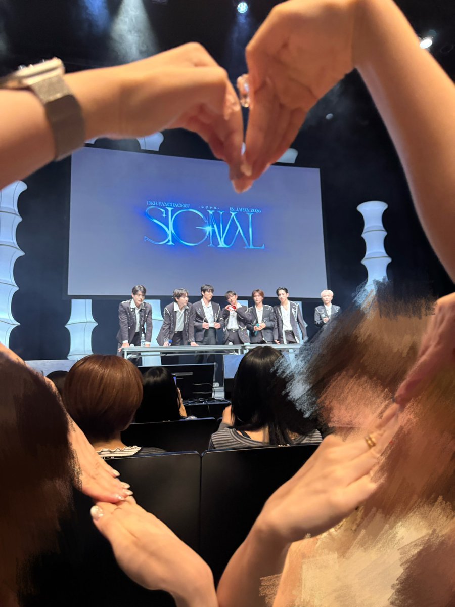 cjudtie's tweet photo. 짱동일팬 넷이 모이면 좋은점

💖💓💞💝💘🩷🫶🏻🫰🏻❤️‍🔥❤️‍🩹 https://t.co/xUJcjrA1MA