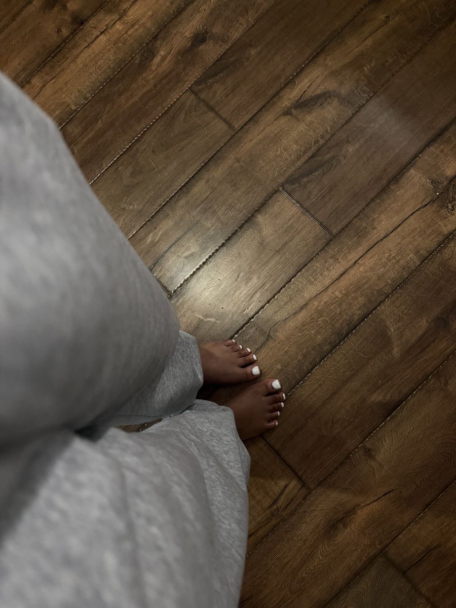 2fried2care2's tweet photo. Newest set, white toes for the winn!
what color would you want to see next?
#feetfetısh #piggy https://t.co/etNA6lcdYL