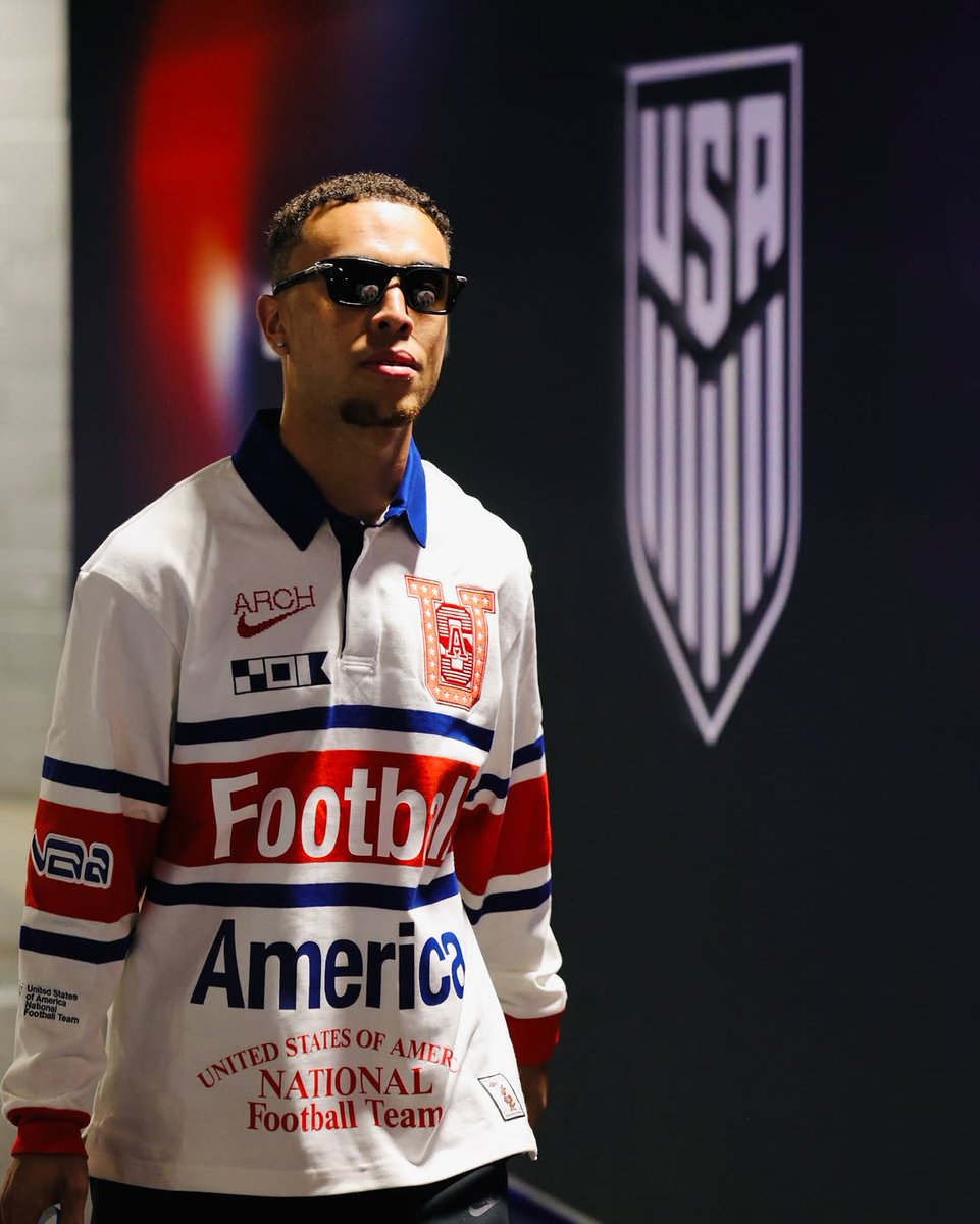 JustFreshKicks's tweet photo. Team USA x Virgil Abloh Archive x Nike kits 🇺🇸⚽️ https://t.co/Kc0FLj5Mco